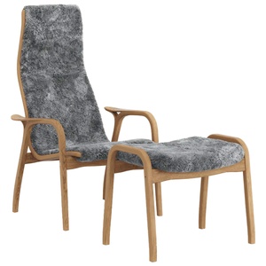 Swedese Lamino Sessel mit Fußhocker hoch, geölte Eiche/Skandinavisches Grau/Schaffell